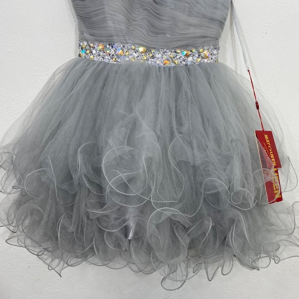 Mayqueen Couture USA Silver Prom/Cocktail Dress Sz 6 - Picture 4 of 9